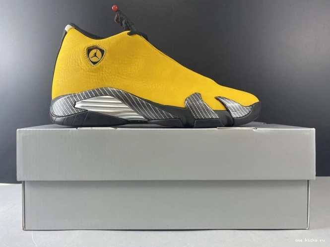 Chep Onekick BQ3685-706 AIR UNIVERSITY RETRO GOLD JORDAN 14 0718